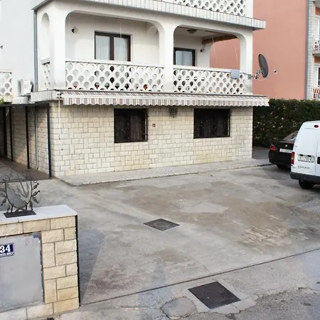 Apartments With A Parking Space Selce, Crikvenica - 5287 *