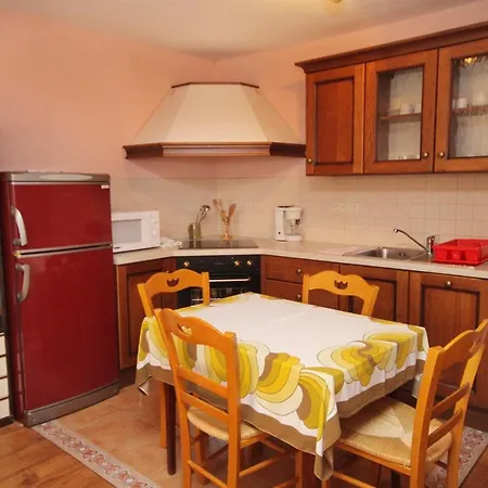 Apartments With A Parking Space Selce, Crikvenica - 5287